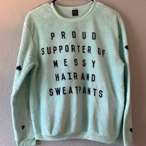 Super soft and cozy sweatshirt